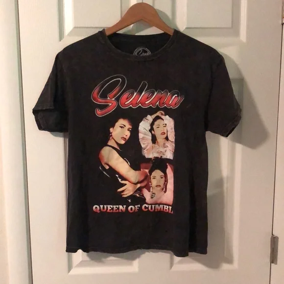 Selena Queen of Cumbia Graphic Tee Women’s M Black Vintage Style Shirt - Picture 1 of 10